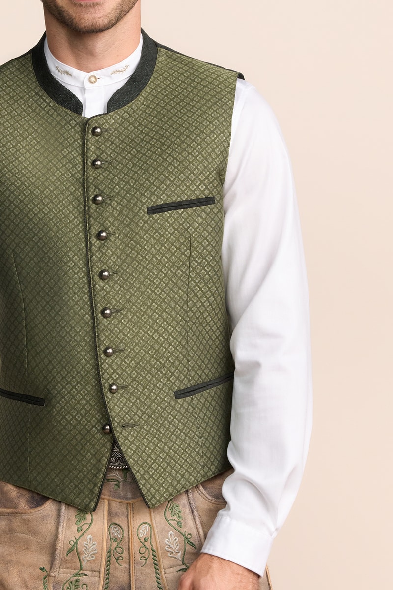 Trachten vest Thiemo