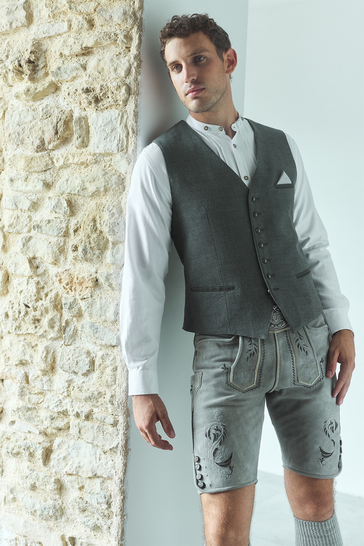 Trachten vest Sorian