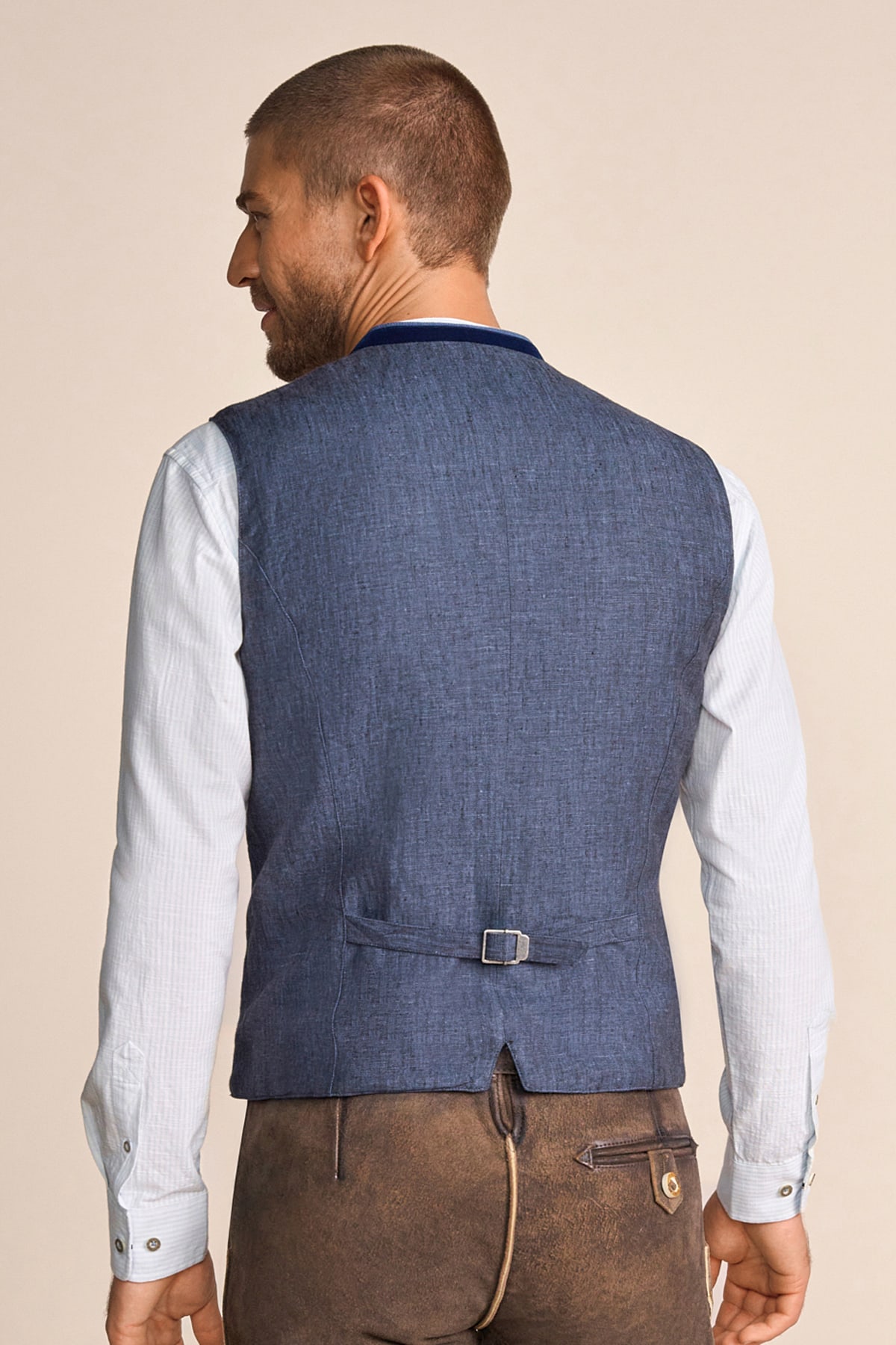 Trachten vest Perry