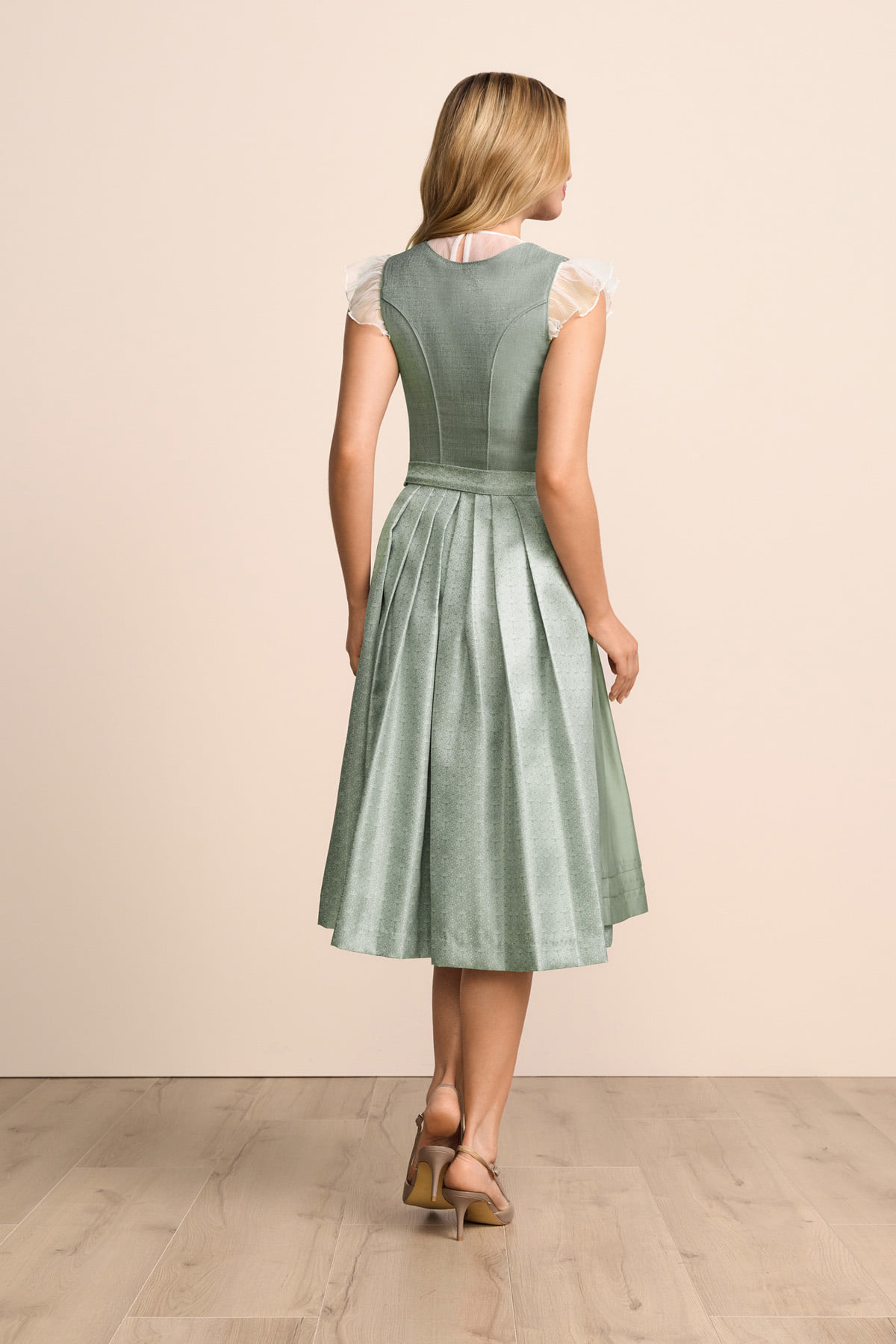 Dirndl Avi (70cm)