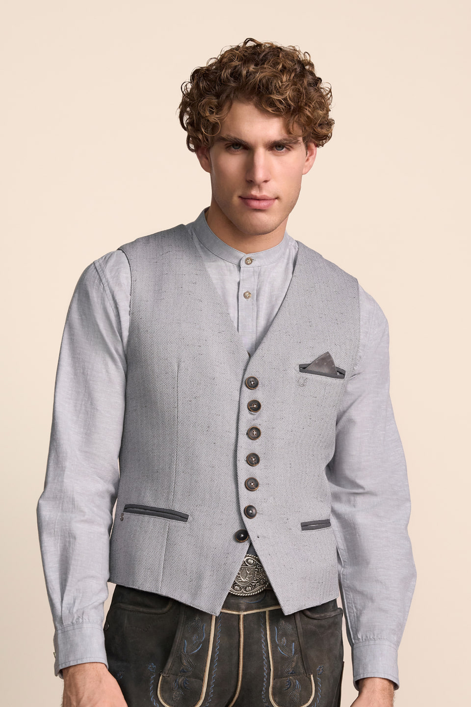 Trachten vest Micha