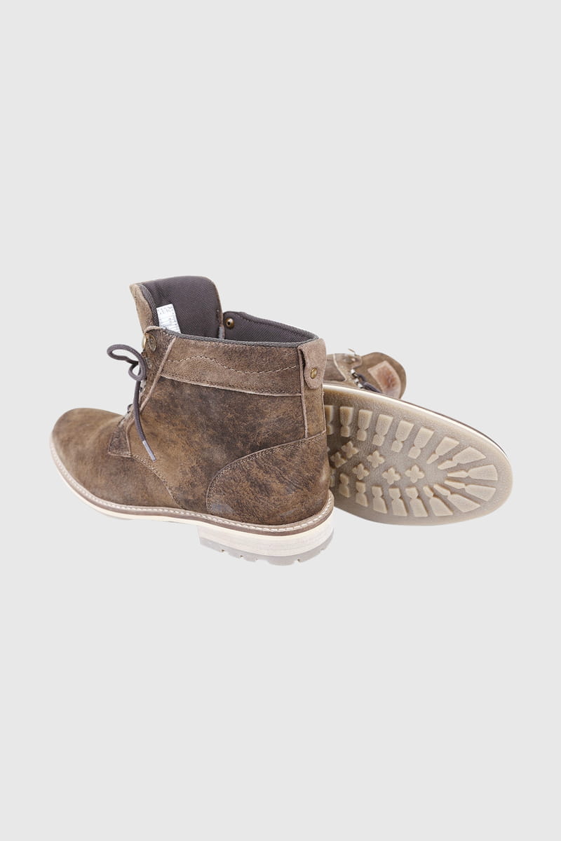 Trachten schoenen Wilderness