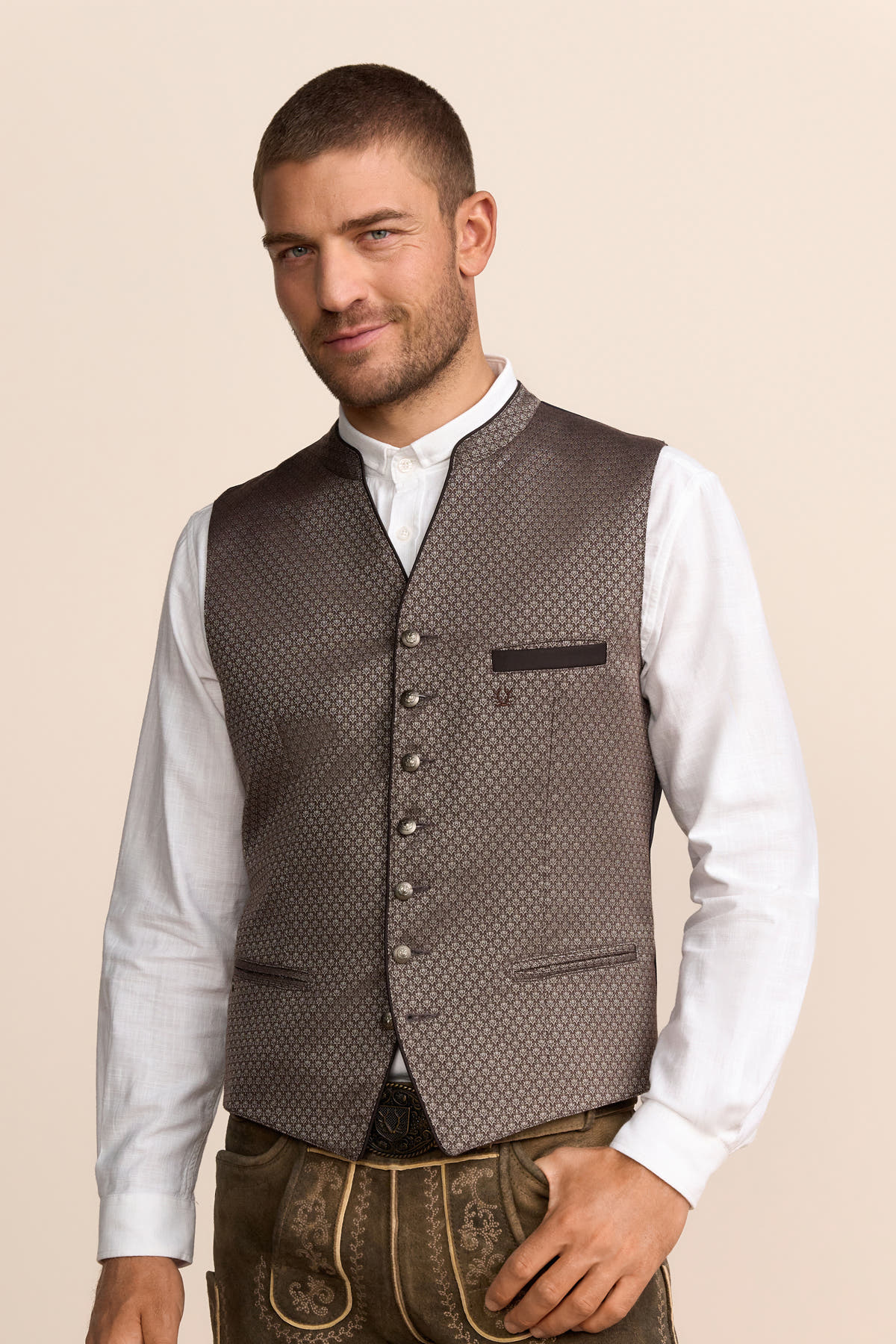 Trachten vest Bertin