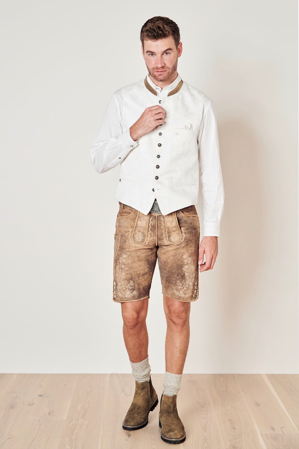 Trachten vest Gero