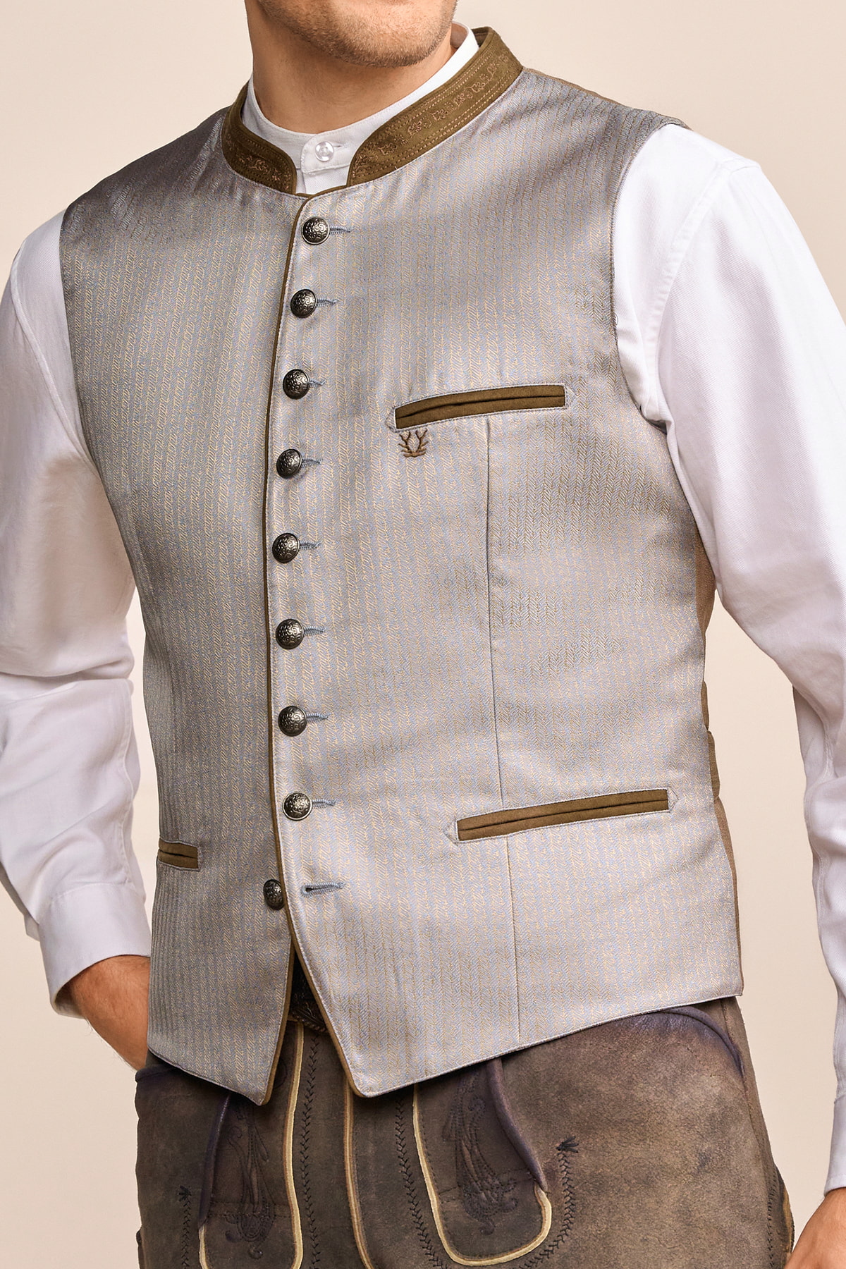 Trachten vest Cevin