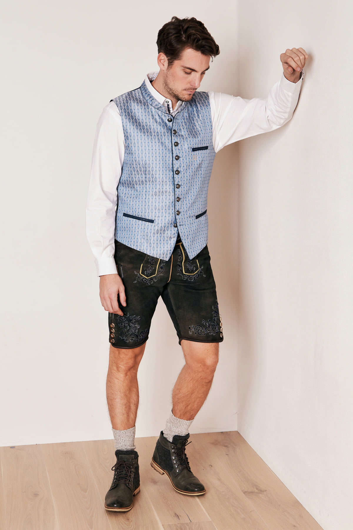 Trachten vest Jano