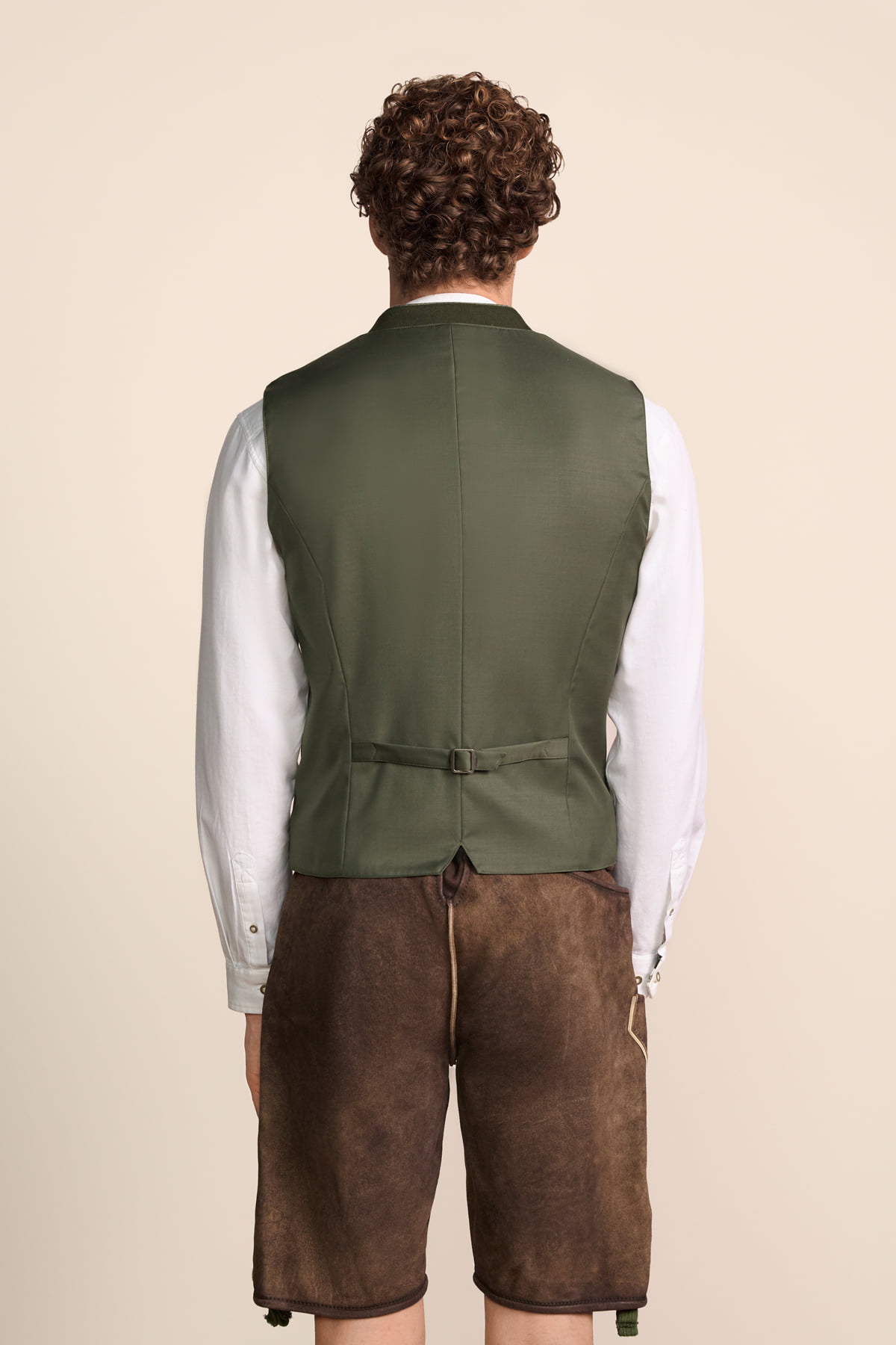 Trachten vest Elyas